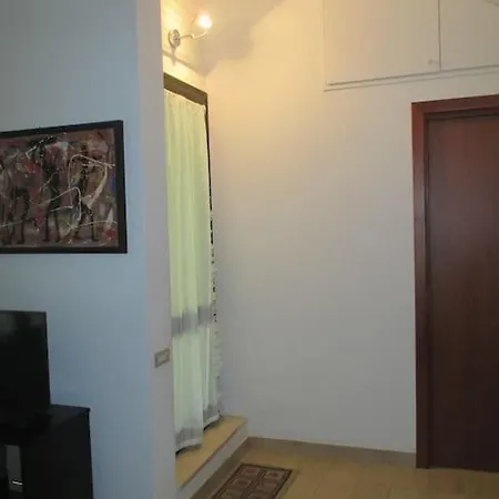 Holiday home Cozy Townhouse A Stone's Throw From The Sea *